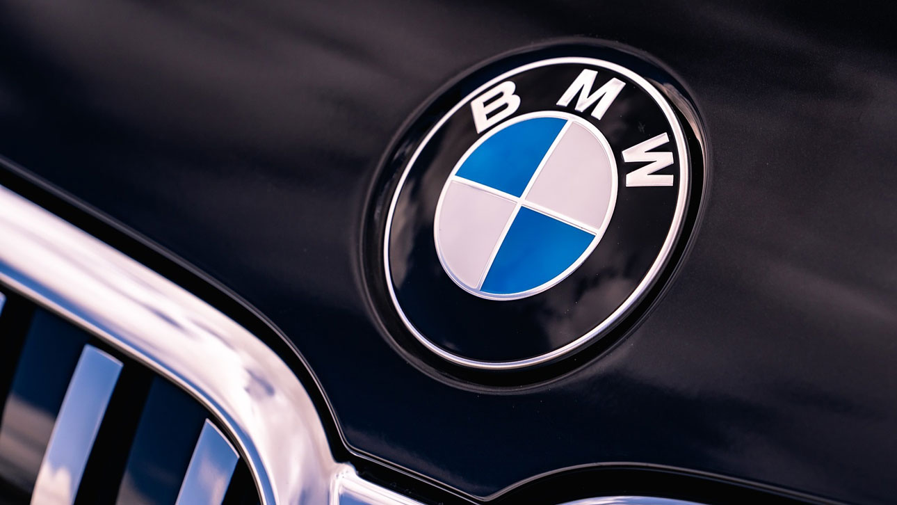 В сети слили снимки обновленного BMW X7