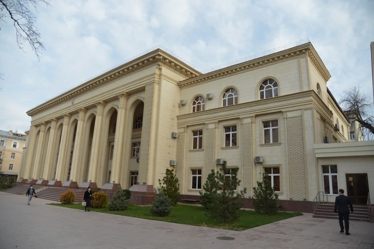 На какие министерства и хокимияты узбекистанцы чаще всего жалуются