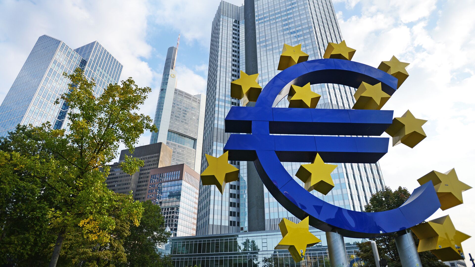 Европейский ЦБ рекордно повысил процентную ставку
