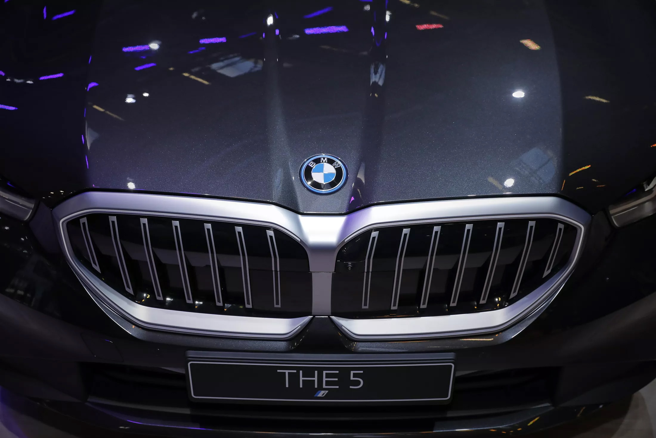 BMW представил самую экономичную версию 5-series