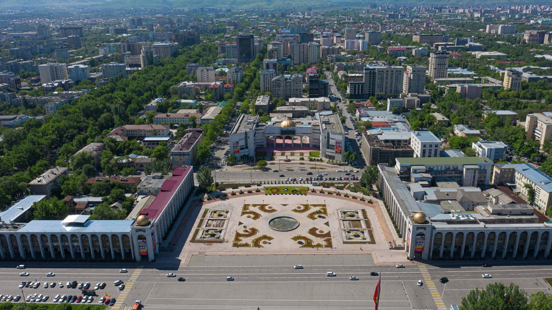 Кыргызстан ужесточил правила въезда и пребывания туристов