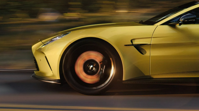 Aston Martin презентовал новейший Vantage