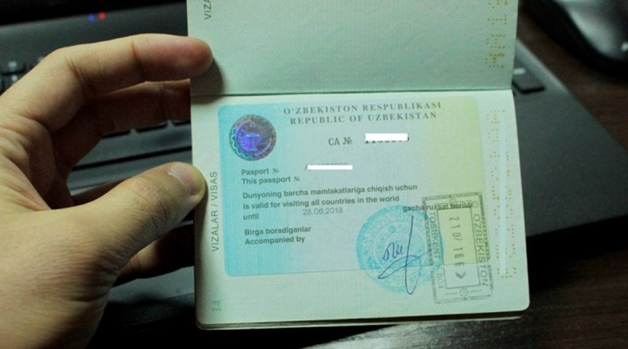 Названо число иностранцев, получивших визу в Узбекистан с начала года