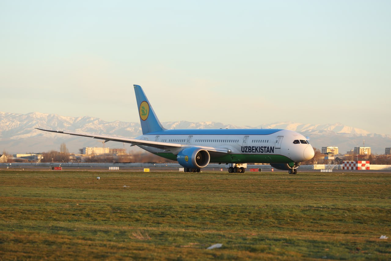 Самолет «Москва — Ташкент» экстренно приземлился в Ургенче из-за смерти пассажира