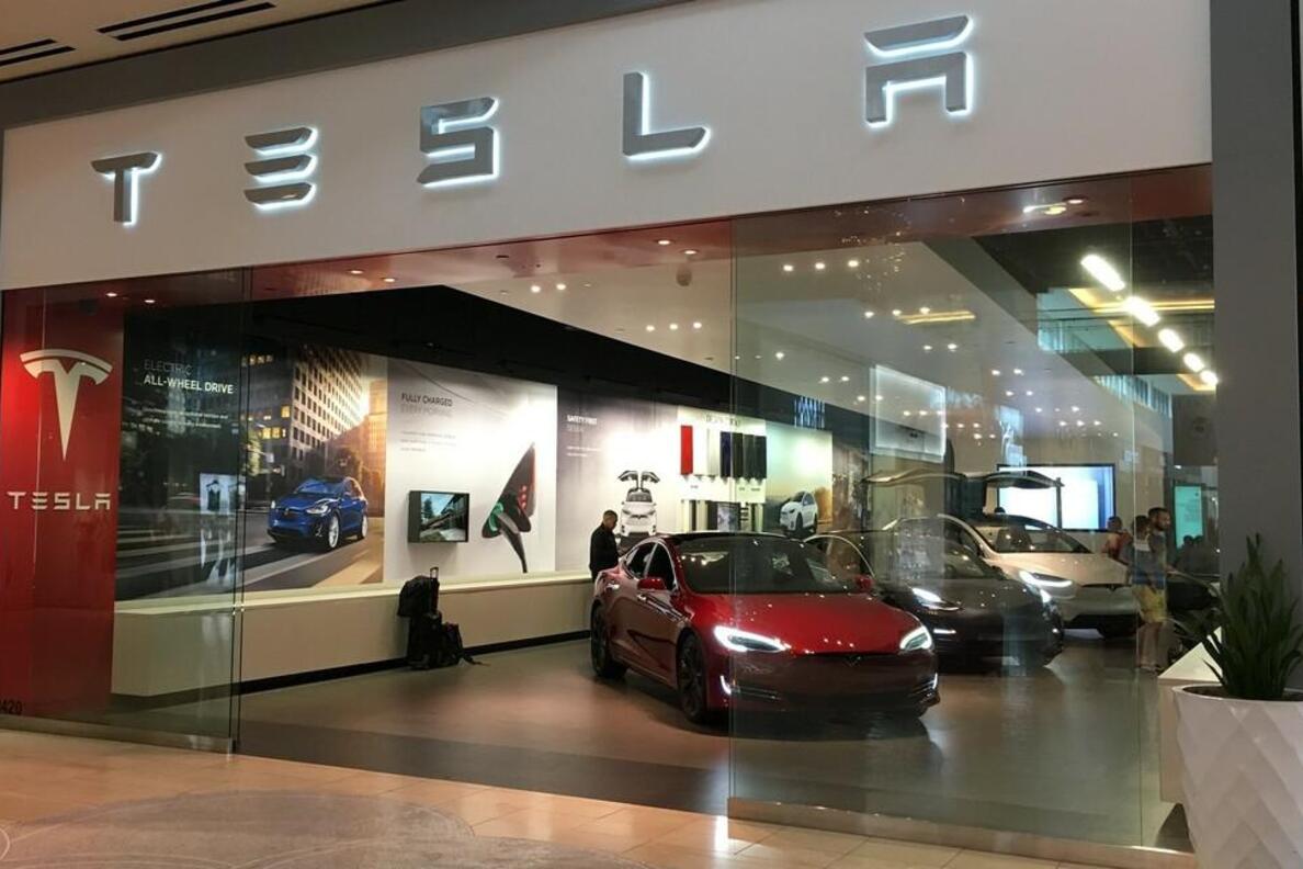 В США темнокожий сотрудник Tesla отсудил у компании почти два миллиона долларов