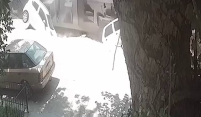 Появилось видео момента обвала грунта на Юнусабаде
