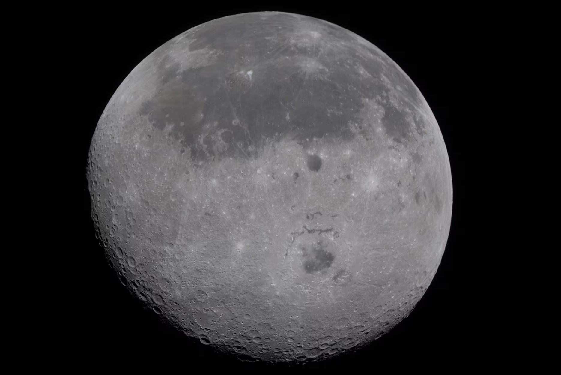 Корабль «Орион» направляется к Земле после облета Луны