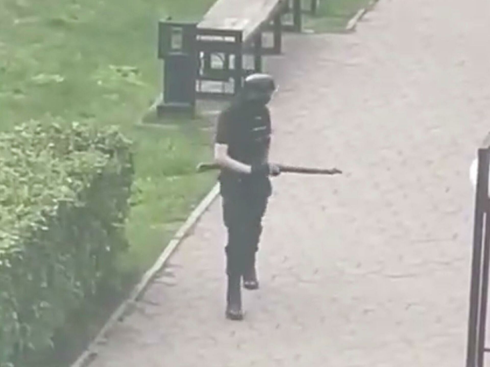 Видео нападения от первого лица. Стрельба в Перми 2021 стрелок. Стрельба в Пермском университете.
