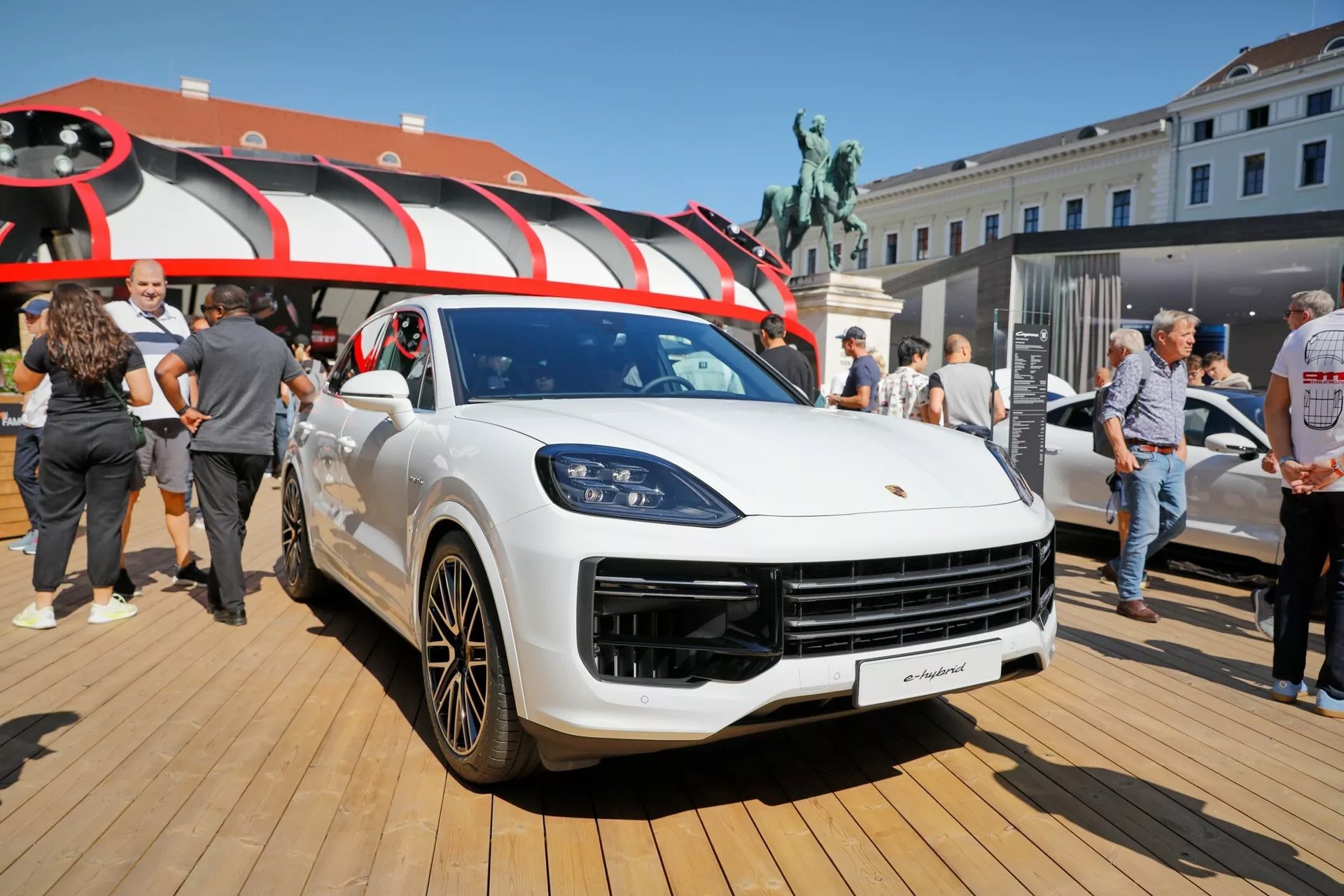Porsche показал самый мощный Cayenne на «Автосалоне» в Мюнхене