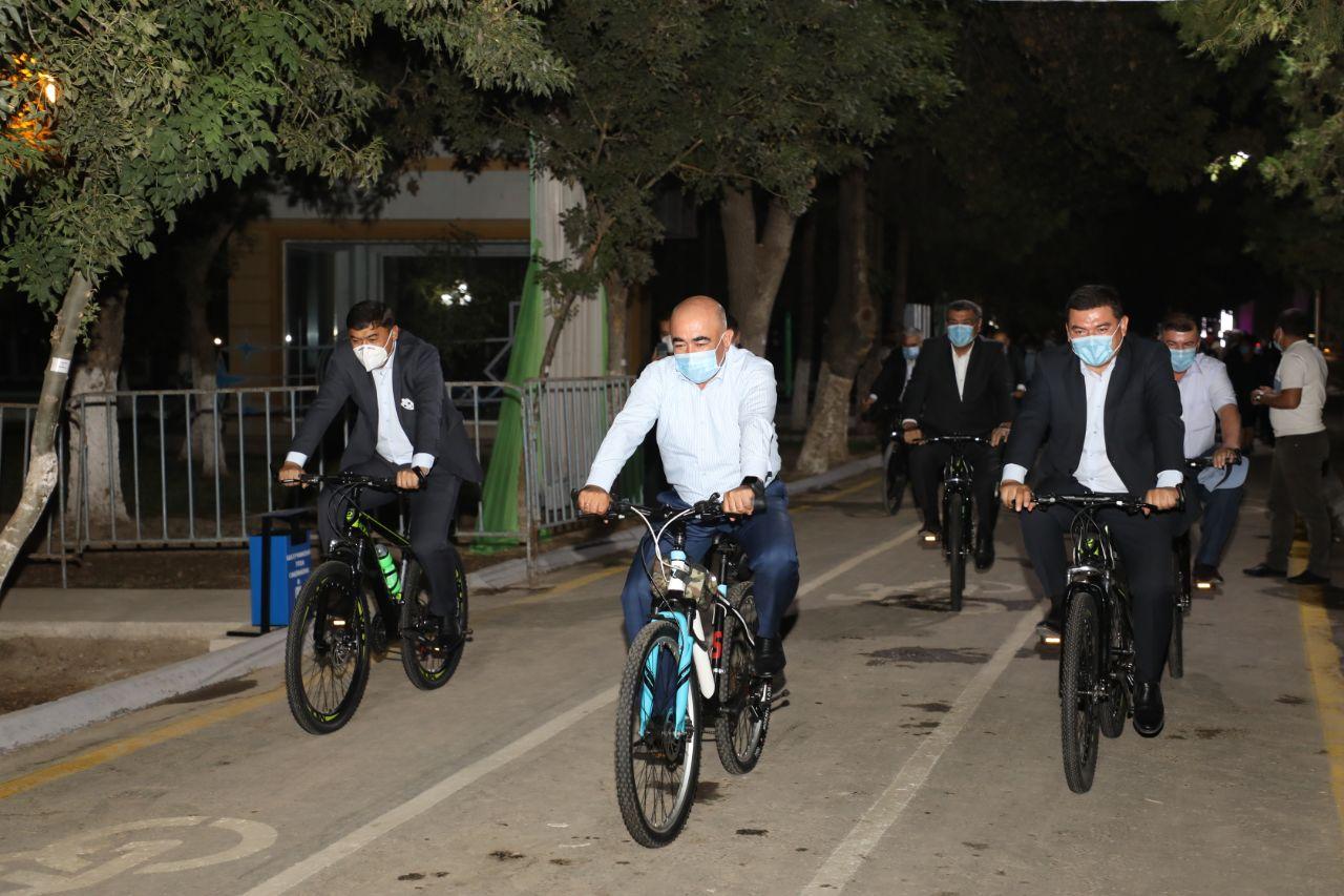 Хокимы Кашкадарьинской области устроили велогонки 