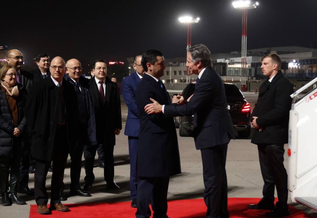 Госсекретарь США прибыл в Ташкент (видео)