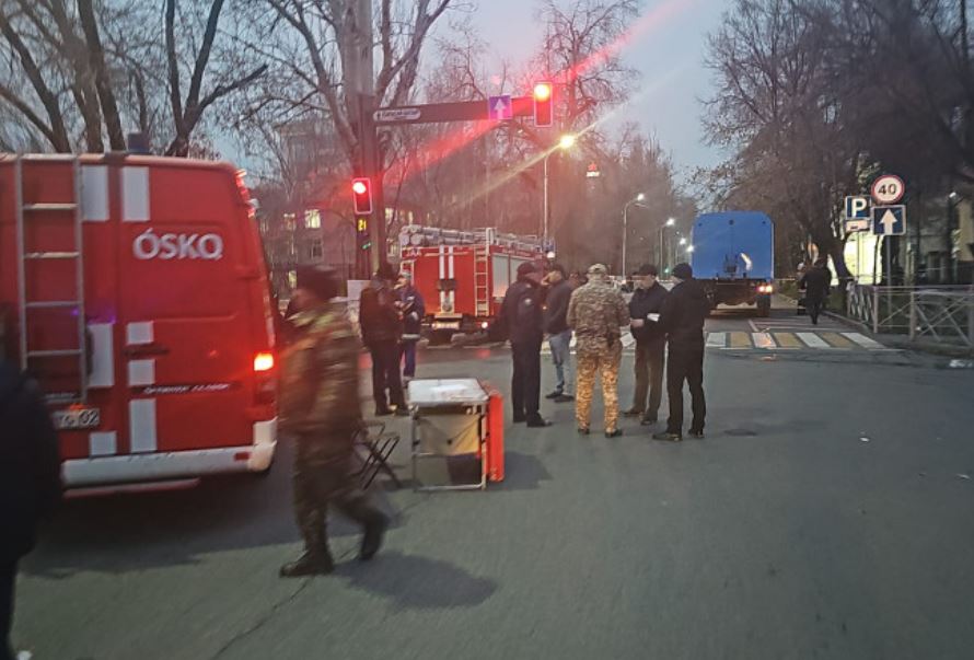 Двое узбекистанцев погибли во время пожара в одном из хостелов Алматы