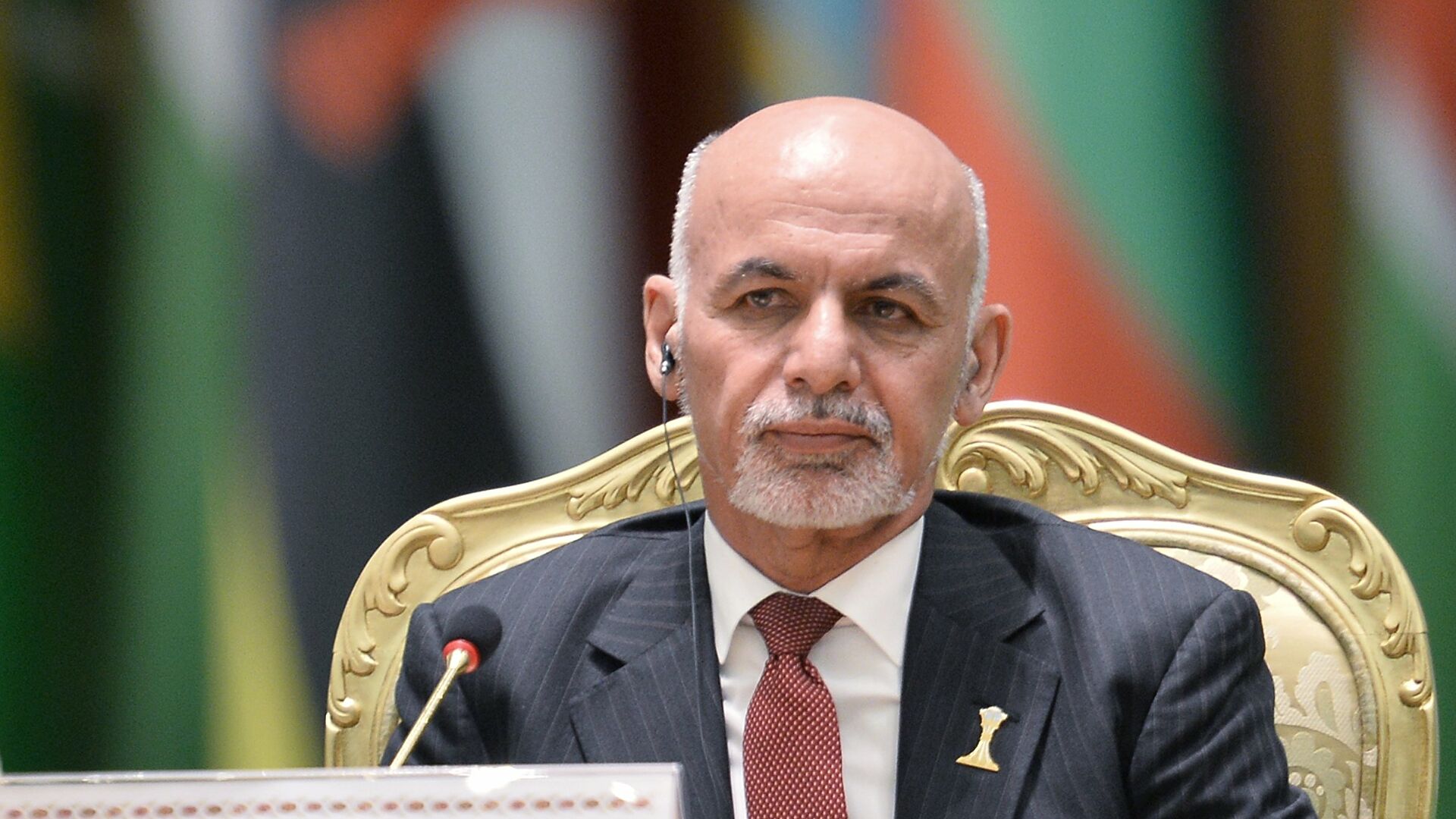 «Мы постараемся провести переговоры с «Талибан» и не уступить им», - президент Афганистана 
