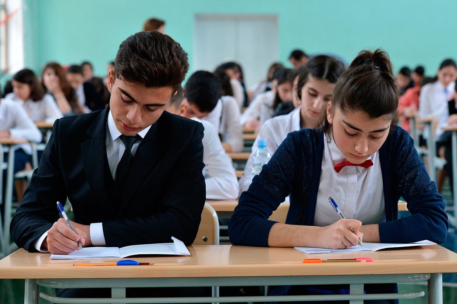 Школьникам Узбекистана дали две попытки на сдачу экзаменов