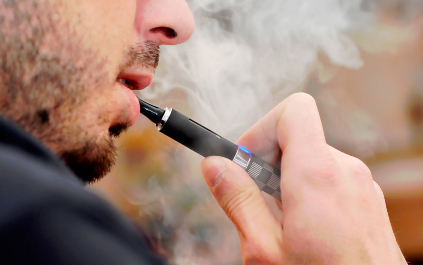 Ученые изобрели электронные сигареты с кокаином, чтобы бороться с наркозависимостью