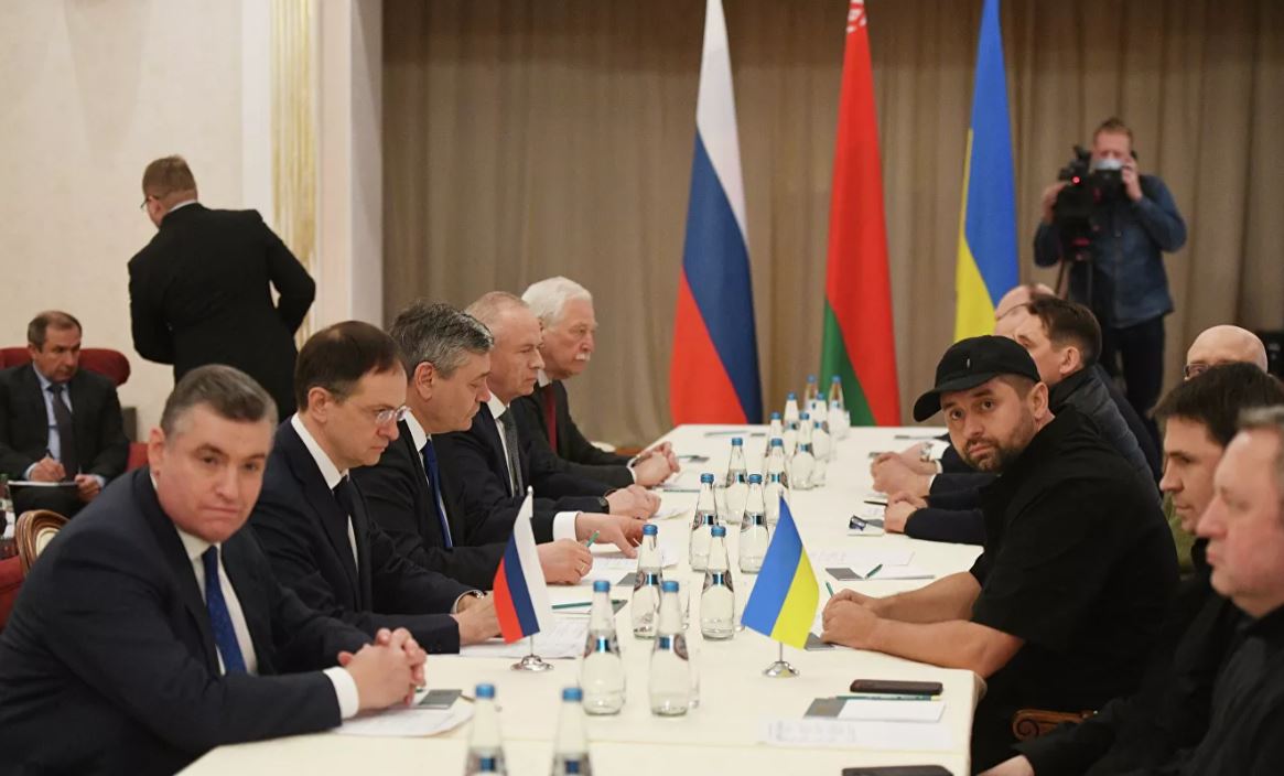 Как прошел первый раунд переговоров России и Украины — главное
