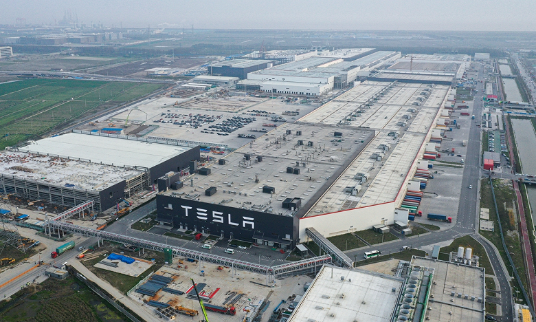 Завод Tesla в Шанхае выпустил 2-миллионный автомобиль