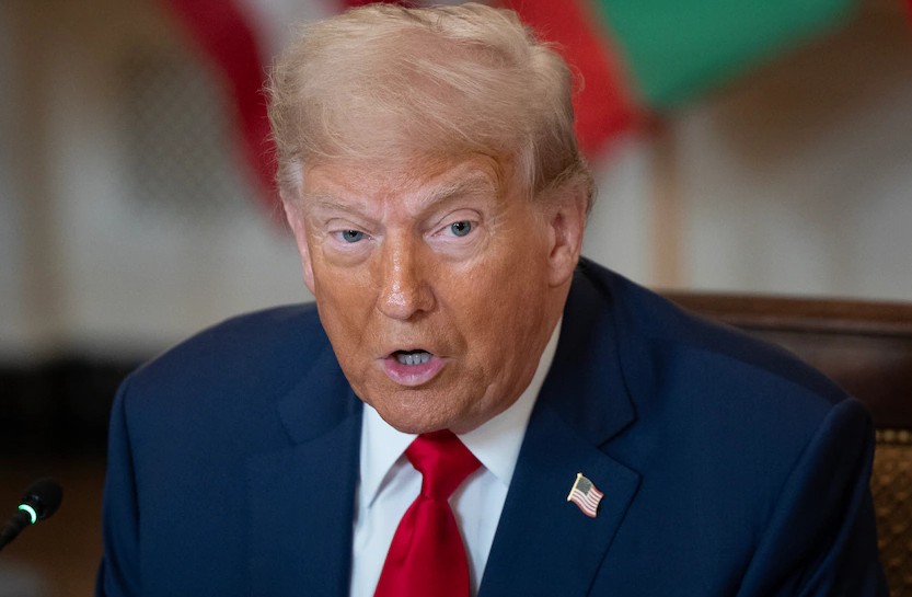 Трамп объявил о введении 30% пошлин на товары из Евросоюза и Мексики