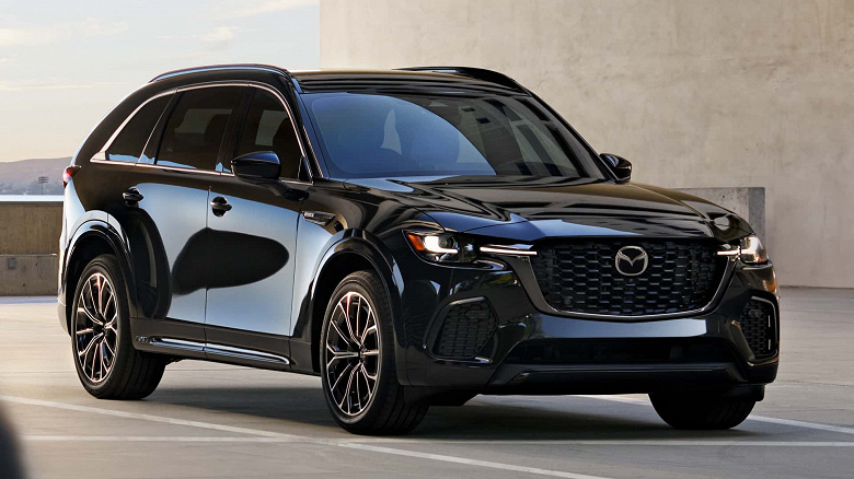 Mazda презентовала новейший CX-70
