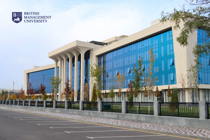 В British Management University состоялся первый выпуск студентов 