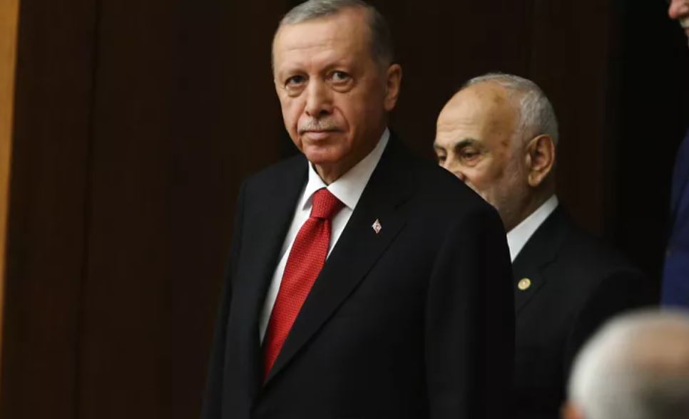 Эрдоган сменил почти весь состав правительства Турции