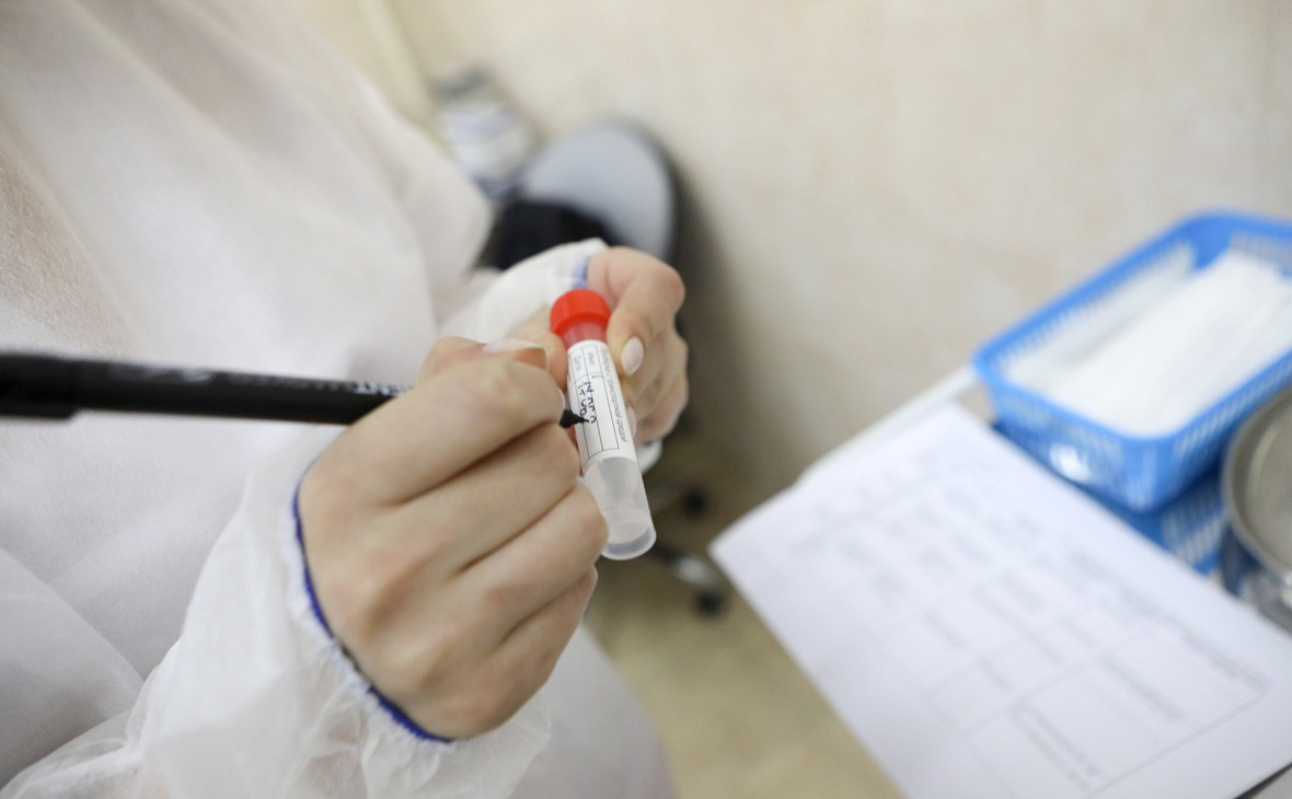 Российские ученые выяснили ошибки пациентов и медиков при тестировании на коронавирус 
