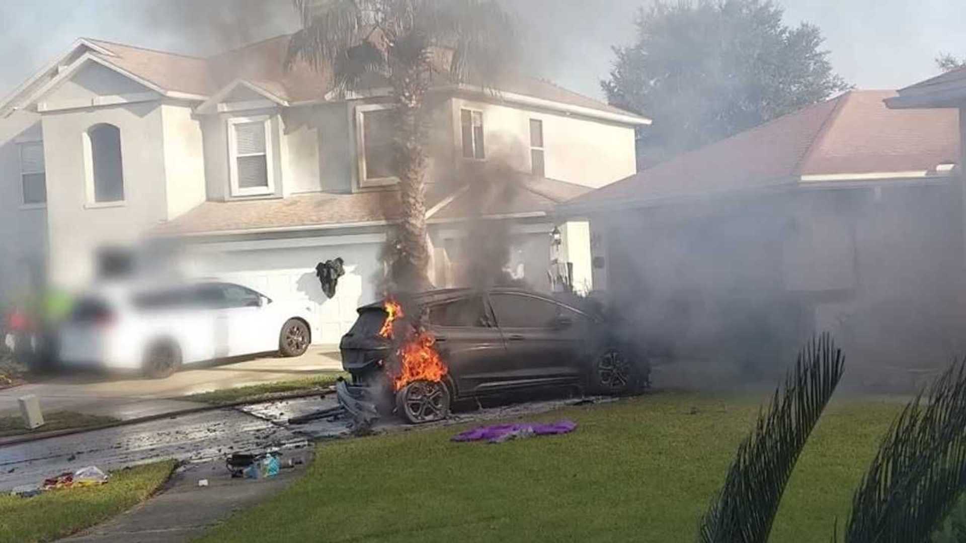 В Америке сгорел электромобиль Chevrolet Bolt