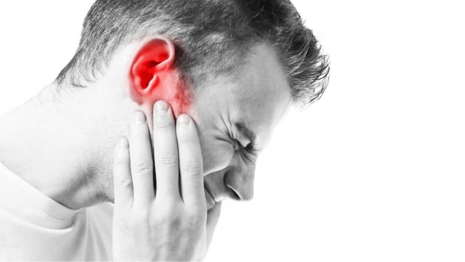 Почему звенит в ушах и в каких случаях нужно немедленно обратиться к врачу
