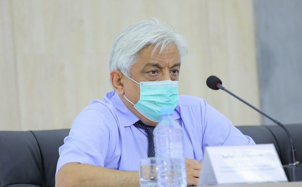 Хабибулла Акилов прокомментировал случаи отрицательных тестов на коронавирус у пациентов с воспалением легких