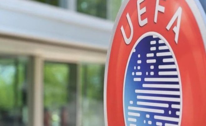 УЕФА показал мяч финала Лиги чемпионов с надписью «Мир» — фото