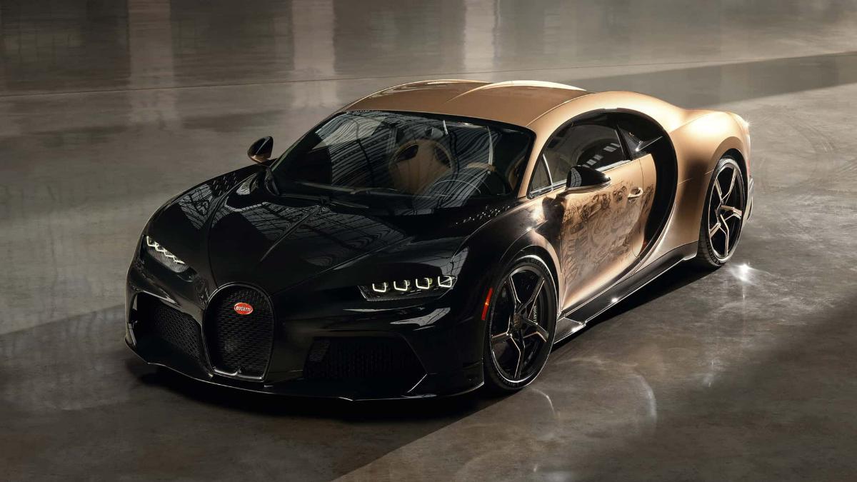 Bugatti презентовал полностью золотую версию Chiron