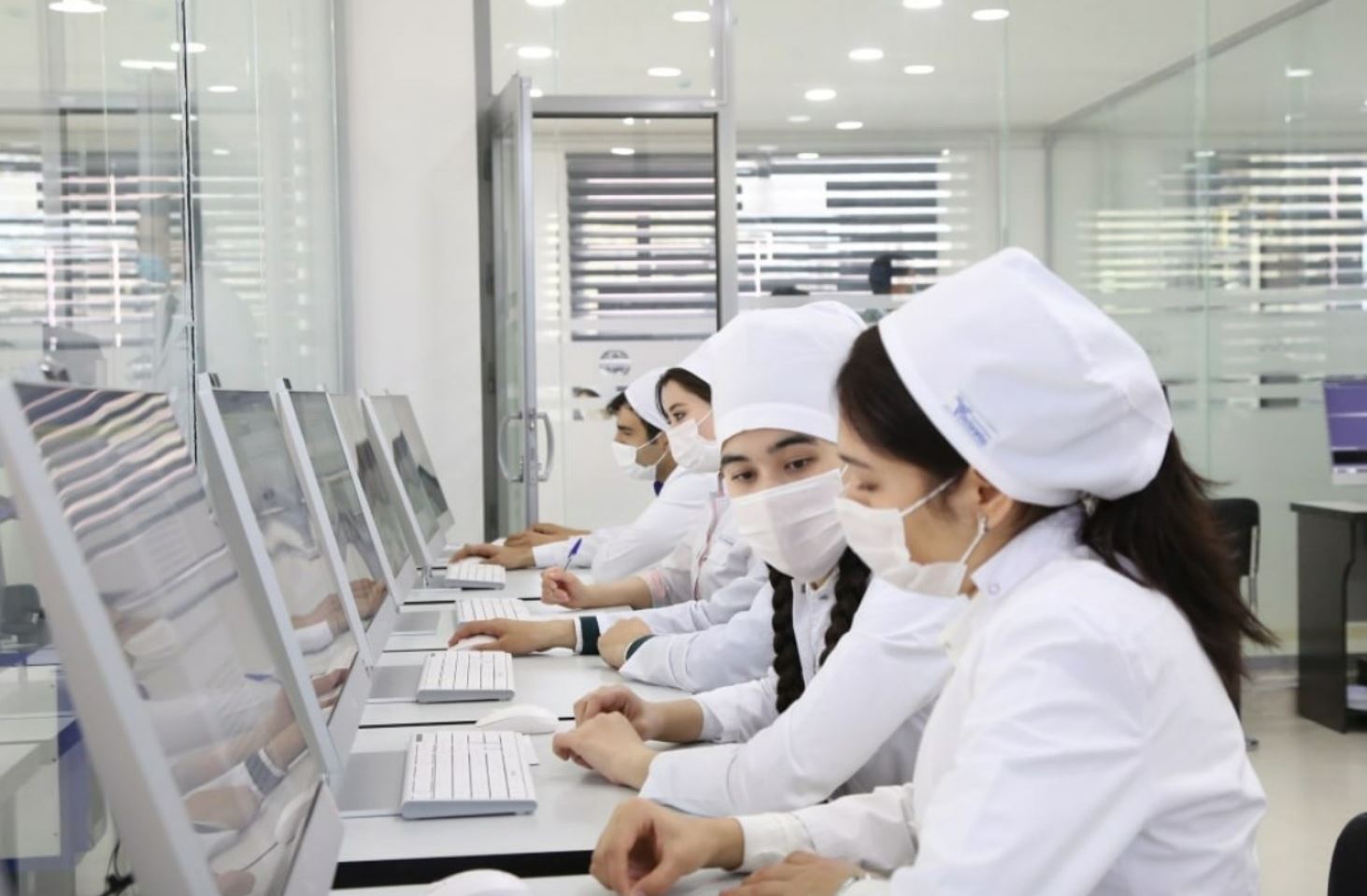 В Узбекистане студентов-медиков будут допускать к работе только после сдачи клинических экзаменов