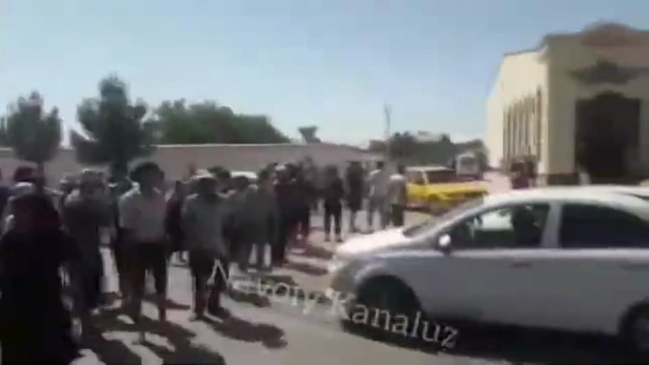 Обманутые граждане перекрыли дорогу и устроили демонстрацию в Навои 
