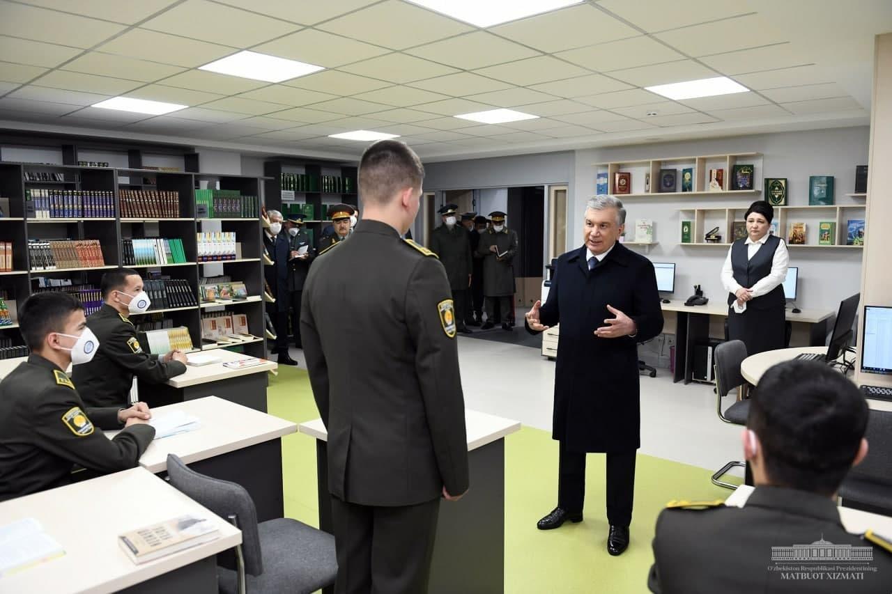 Президент посетил учебные заведения СГБ — фото