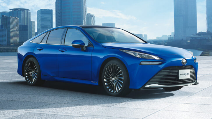 Toyota обновила свой водородный автомобиль Miraj