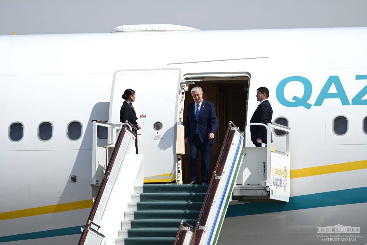 Президент Казахстана прибыл в Ургенч