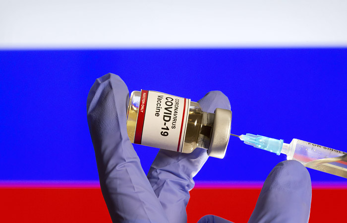 ЕС не намерен использовать российские вакцины от COVID-19