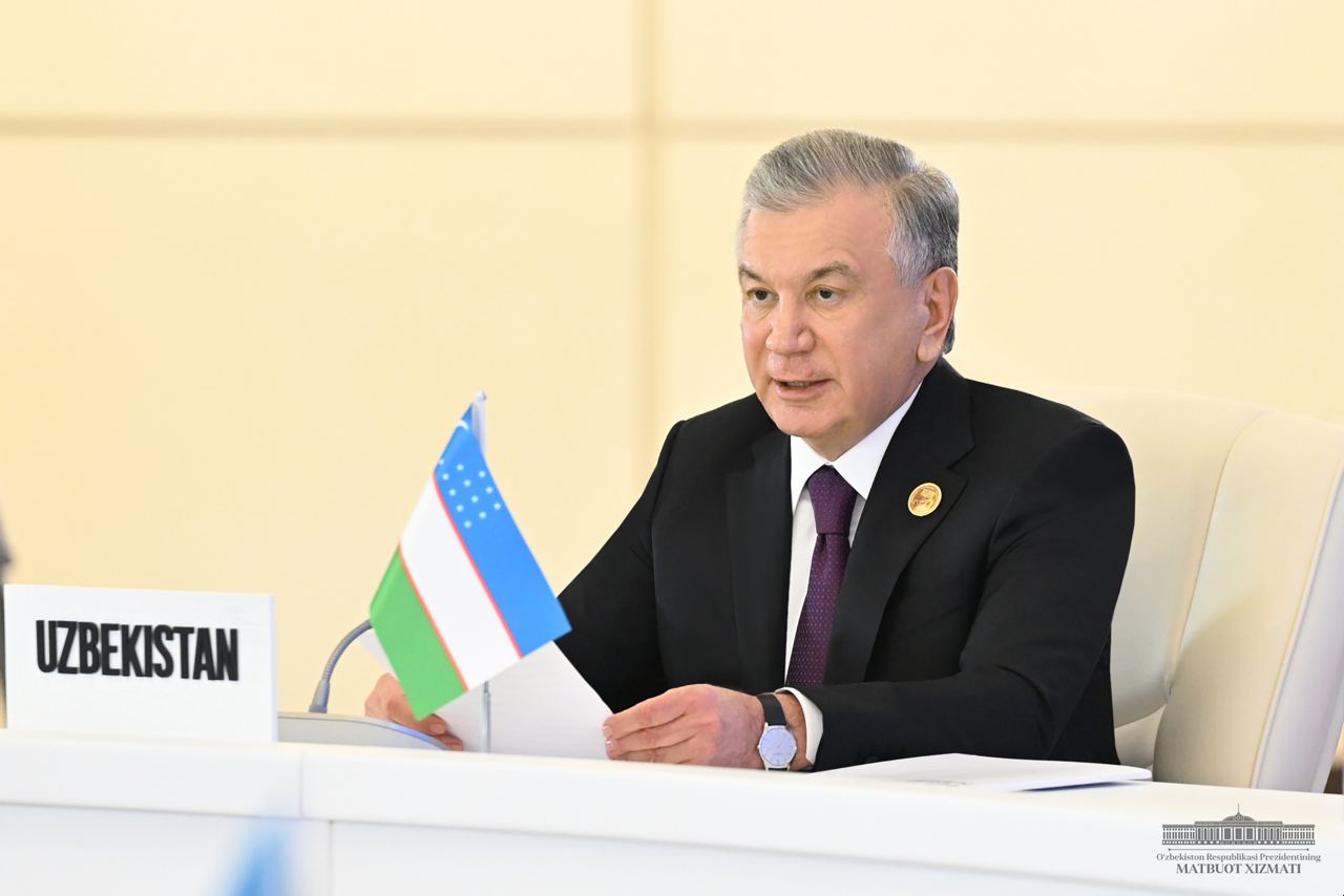 Что предложил Шавкат Мирзиёев на саммите СПЕКА в Азербайджане