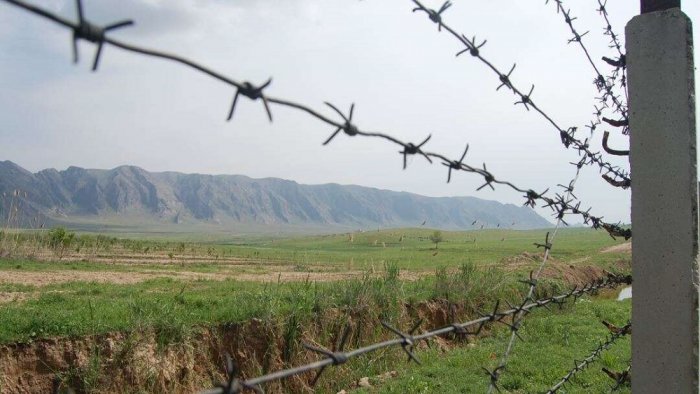 На туркмено-узбекской границе произошла перестрелка с контрабандистами сигарет