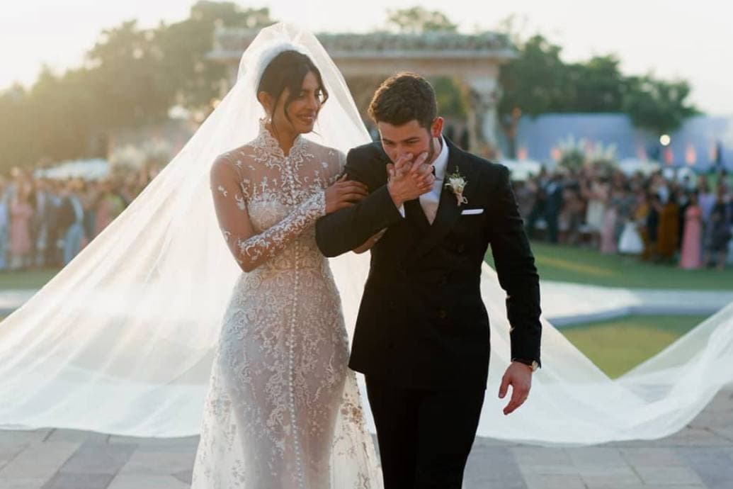 Французские замки и наряды от мировых дизайнеров: Самые красивые свадьбы голливудских звезд