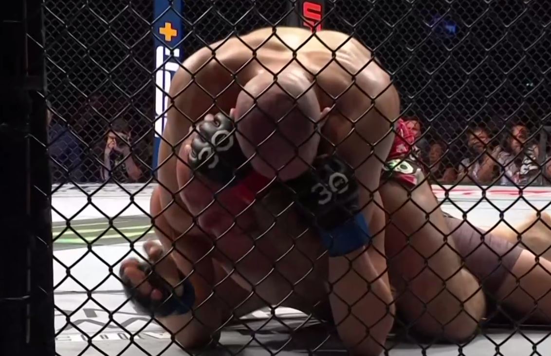Узбекистанец Богдан Гуськов дебютировал с поражения в UFC (видео)