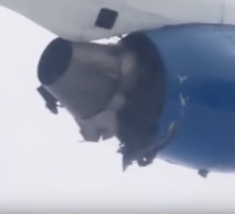 Кыргызстанка на борту сняла, как двигатель пассажирского самолета разорвало в воздухе (видео)