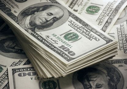 В Узбекистане разрешили принимать наличные доллары при экспорте