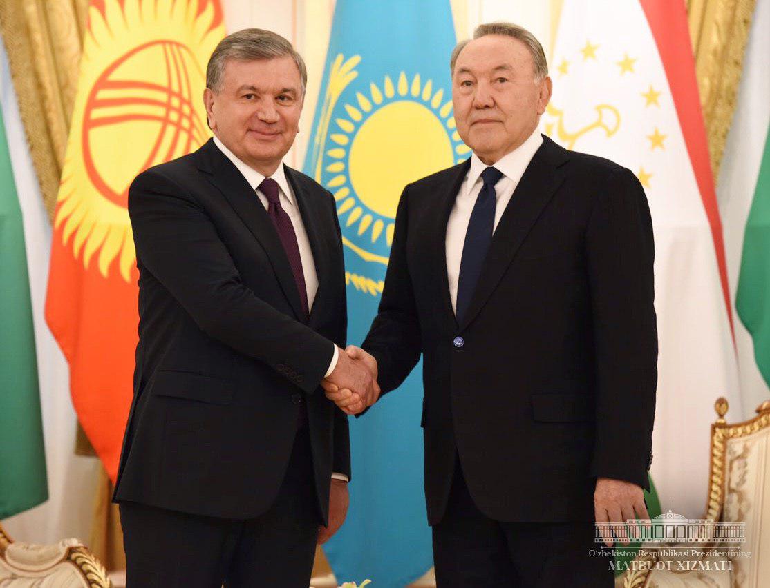Названа сумма товарооборота между Узбекистаном и Казахстаном за прошлый год