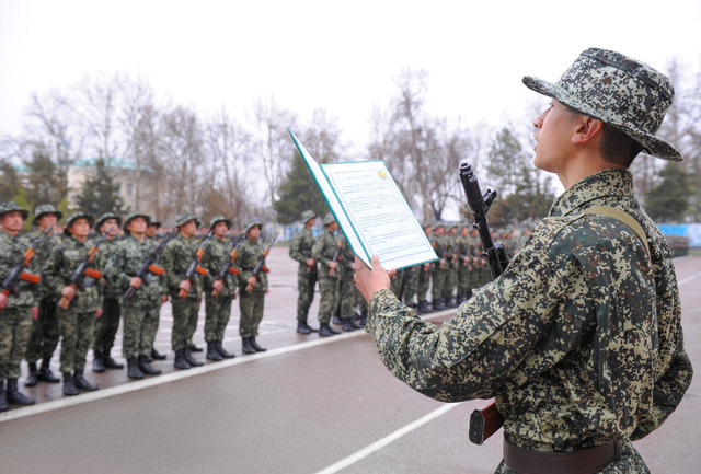 Военным Узбекистана подняли пенсионный возраст
