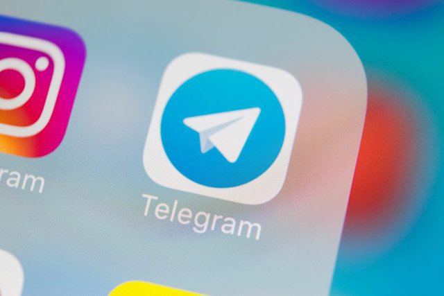 Установлена причина, по которой узбекистанцев оставили без Telegram 