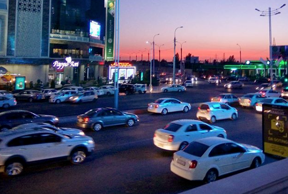 В Узбекистане могут разрешить арендовать автомобили без разрешения нотариуса