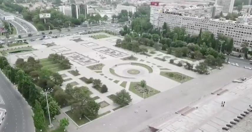 Опубликовано видео перестройки площади Дружбы народов с дрона