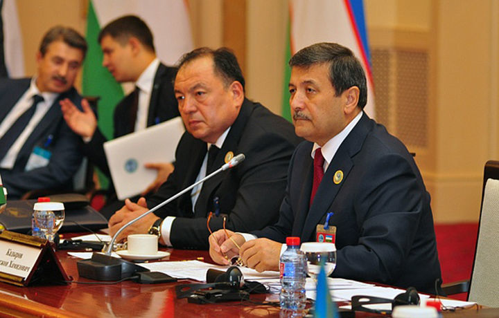 СМИ сообщили об ухудшении здоровья экс-генпрокурора Узбекистана Кадырова