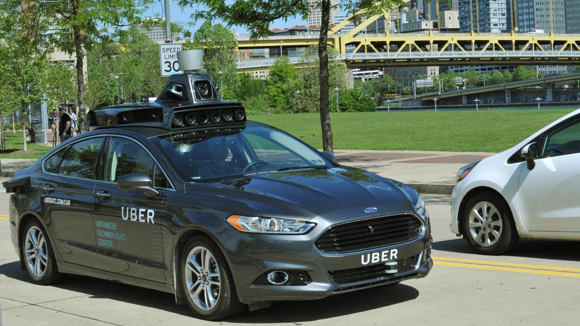  Uber продолжит испытания беспилотного автомобиля
